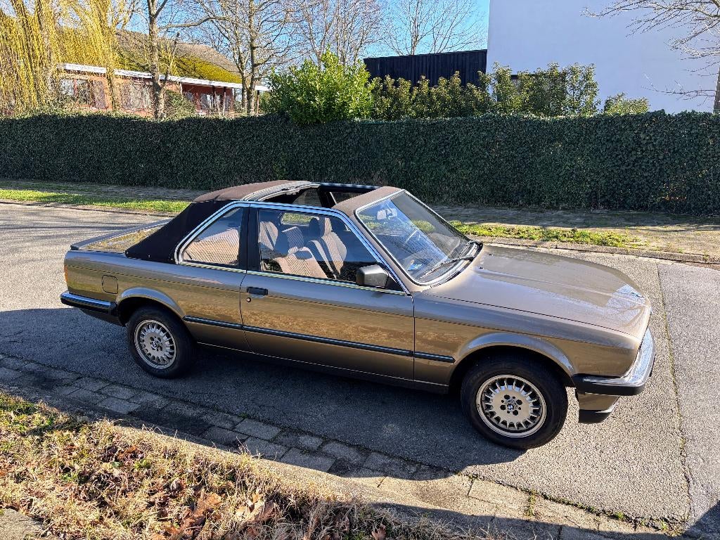 BMW 318i Baur TC (E30)1984 Bahama Beige Metallic, Auto's, Beige, Cabriolet, Beige, Particulier