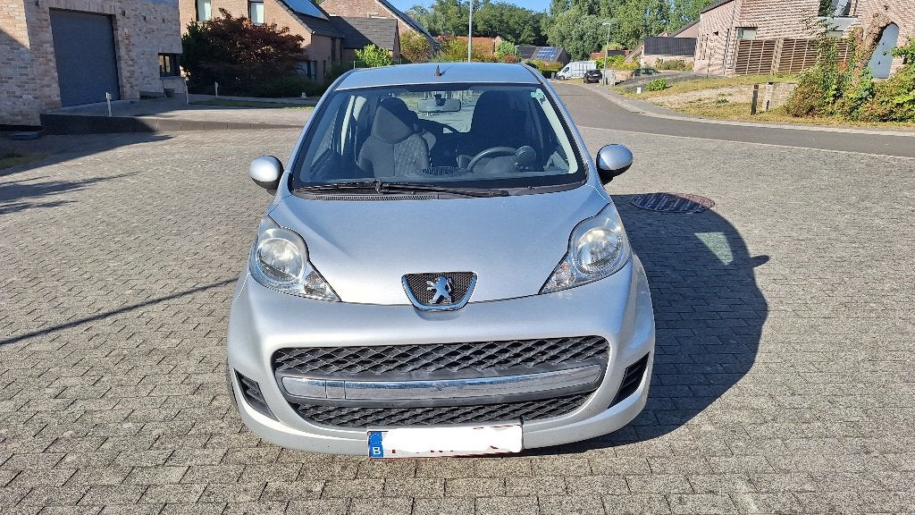 Peugeot 107 1.0i Trendy Airco | Prêt à immatriculer, Auto's, Peugeot, Euro 5, Handgeschakeld, Particulier, Zilver of Grijs