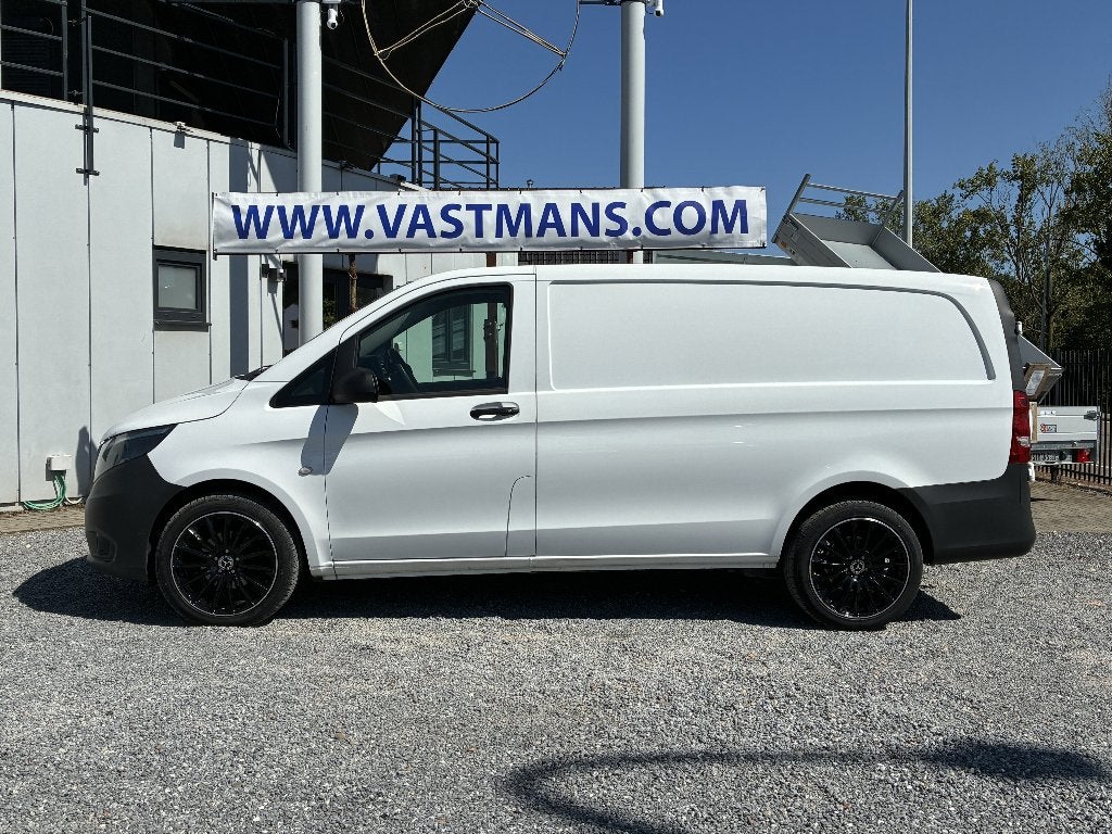 Mercedes-Benz Vito 18.800€ + BTW / MB Motor / Trekhaak / ..., Auto's, 75 kW, 1951 cc, 4 cilinders, 2000 kg