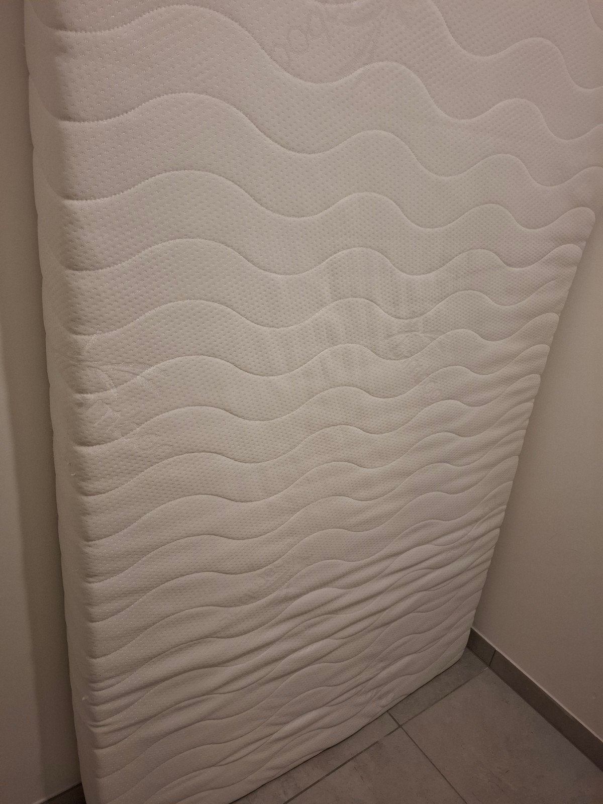 Matras in perfecte staat., Ophalen, Zo goed als nieuw, Matras, 200 cm