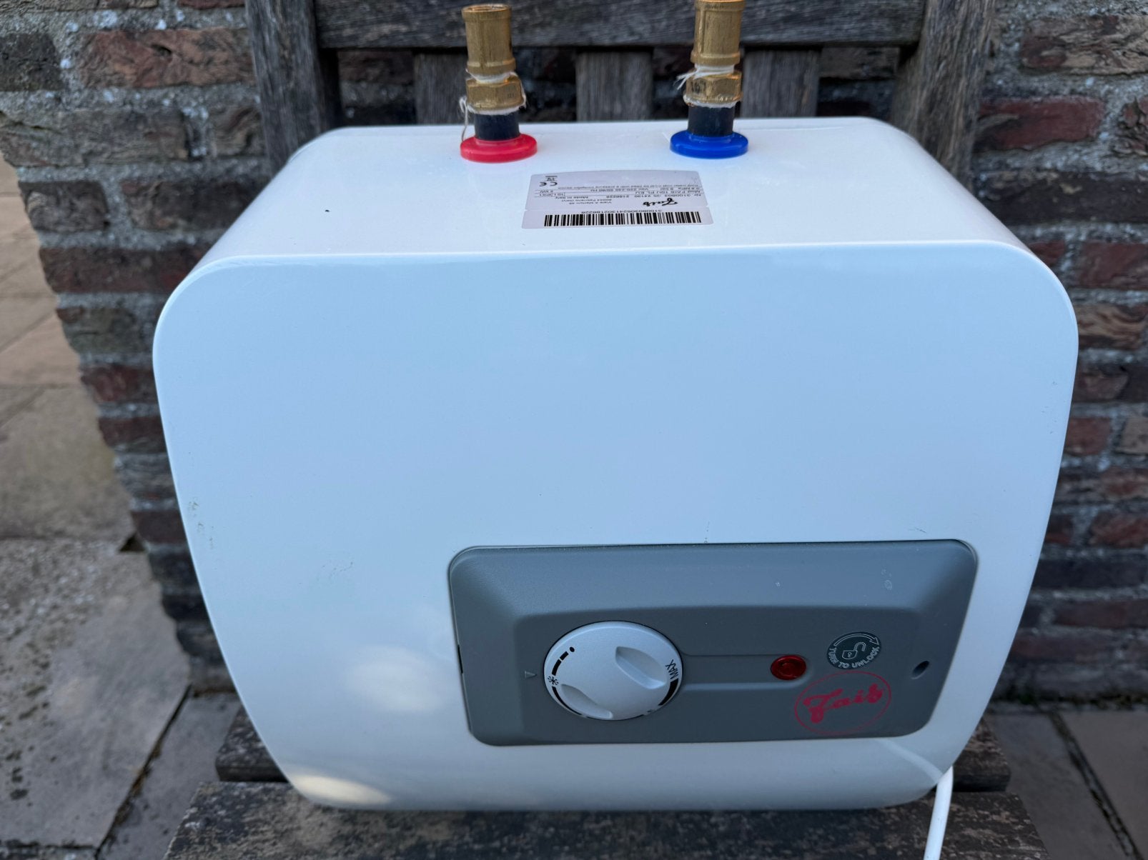 Elektrische waterverwarmer ( onderbouw), Doe-het-zelf en Bouw, Ophalen, Zo goed als nieuw