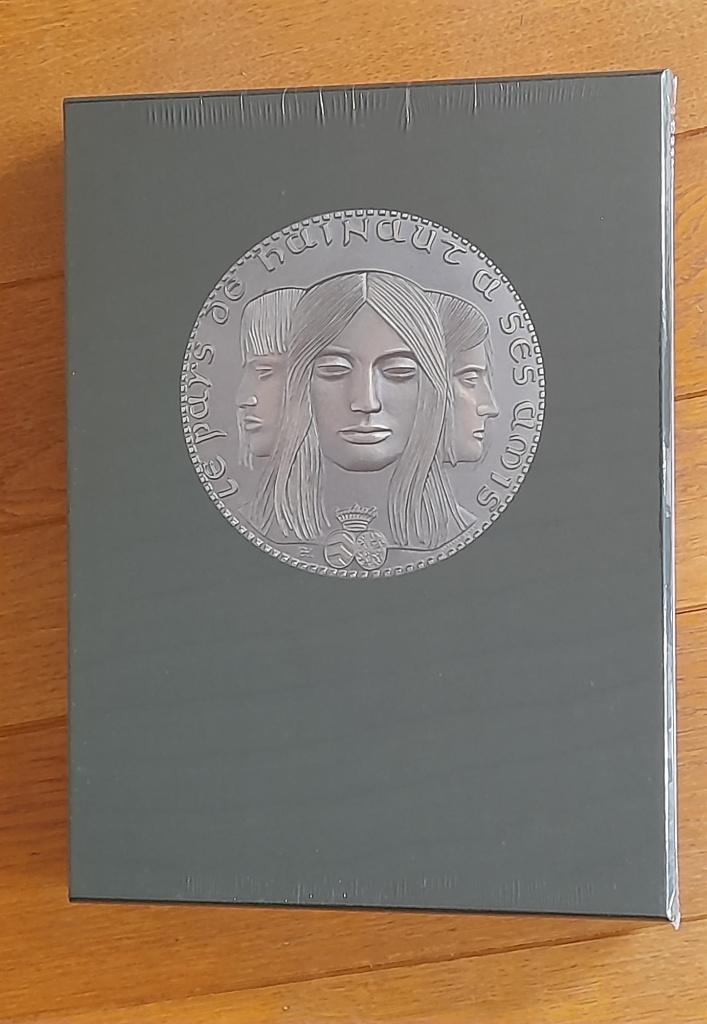1000 jaar Henegouwen – kunst en geschiedenis, Boeken, Ophalen of Verzenden, 20e eeuw of later, Nieuw, Claire Billen