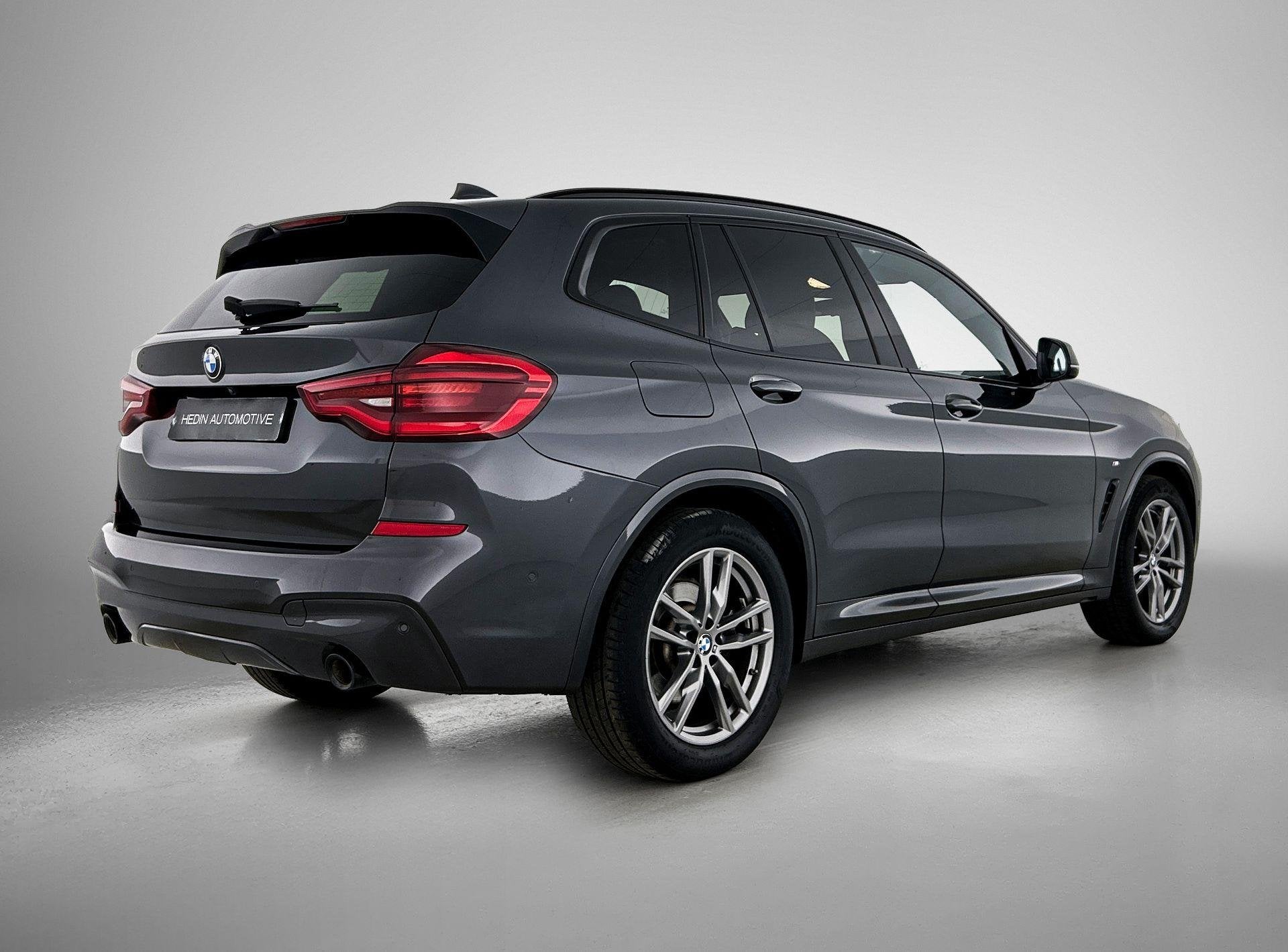 BMW X3 xDrive20i (135 kW) | M Pakket | Parkeer Pack | Naviga, Automaat, https://public.car-pass.be/vhr/5052763c-dce9-4910-adcc-ef59e06460ea