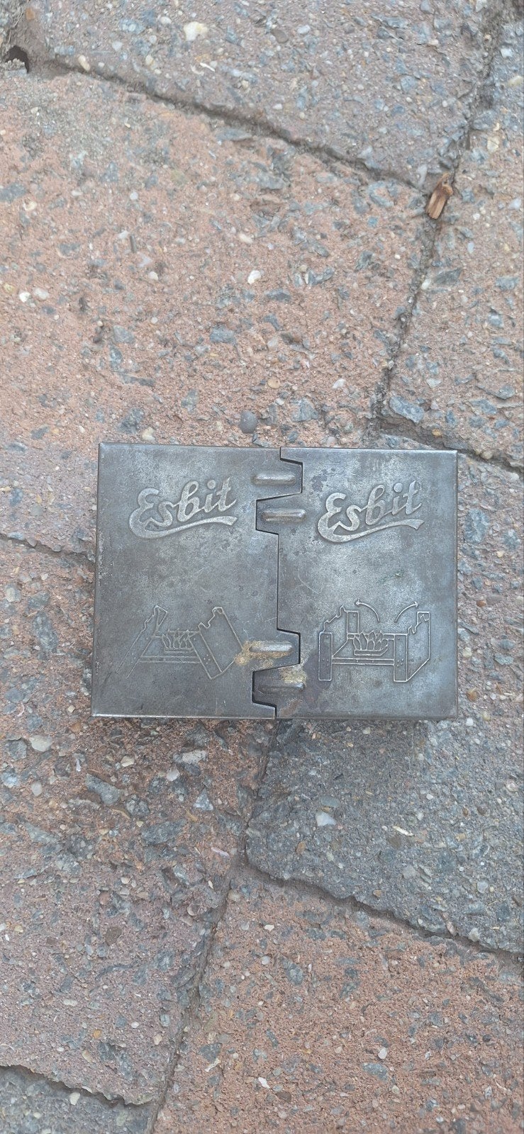 Esbit-kachel, Verzamelen, Ophalen