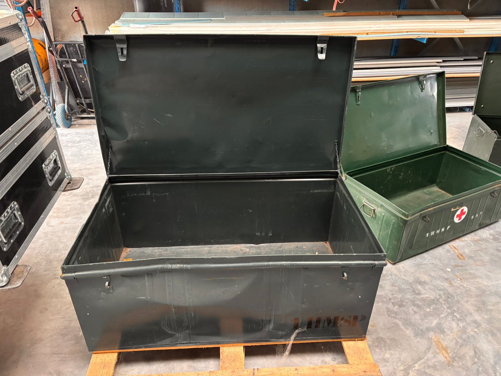 Metalen materiaalkisten, Huis en Inrichting, Woonaccessoires | Kisten, Ophalen, 50 – 75, Gebruikt, 50 tot 100 cm