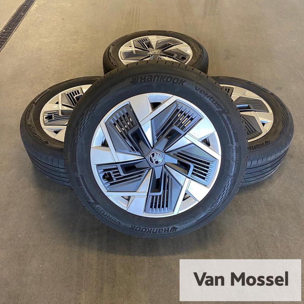 Skoda Kodiaq Hankook Ventus Evo Suv 235/55/R18100V, Auto-onderdelen, Banden en Velgen, 18 inch, Gebruikt, -, -