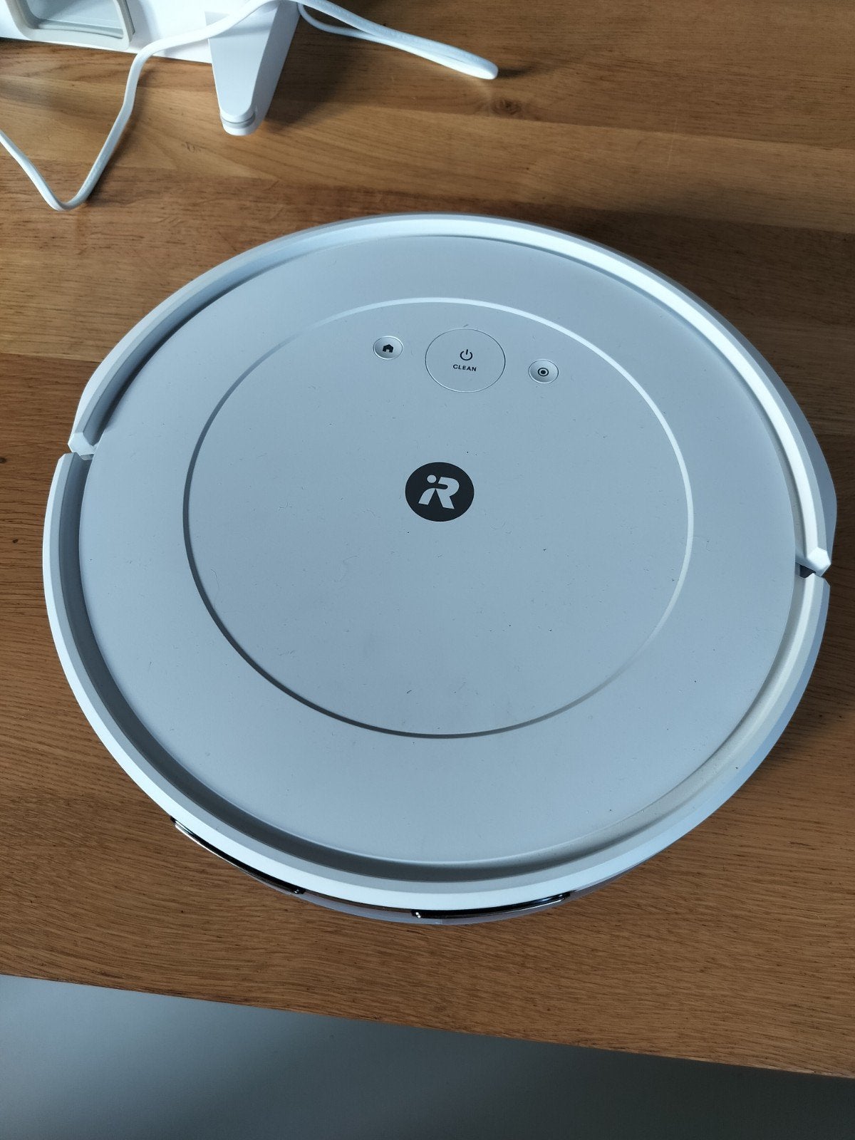 Roomba Combo 2 blanc essentiel, Sac à poussière, Comme neuf, Aspirateur robot, Convient aux sols durs