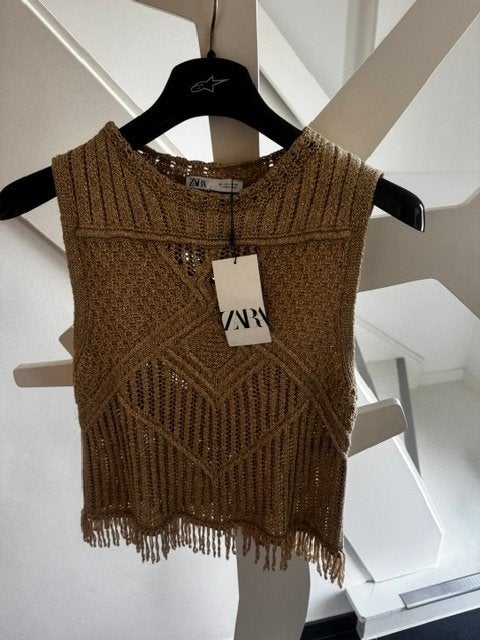 Splinternieuwe gouden top met Franjes Zara maat L, Zara, Ophalen of Verzenden, Maat 42/44 (L), Zonder mouw