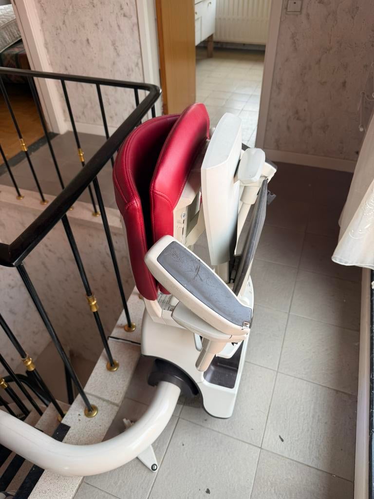 Elektrische rolstoellift  In Zeer Goede Staat, Ophalen