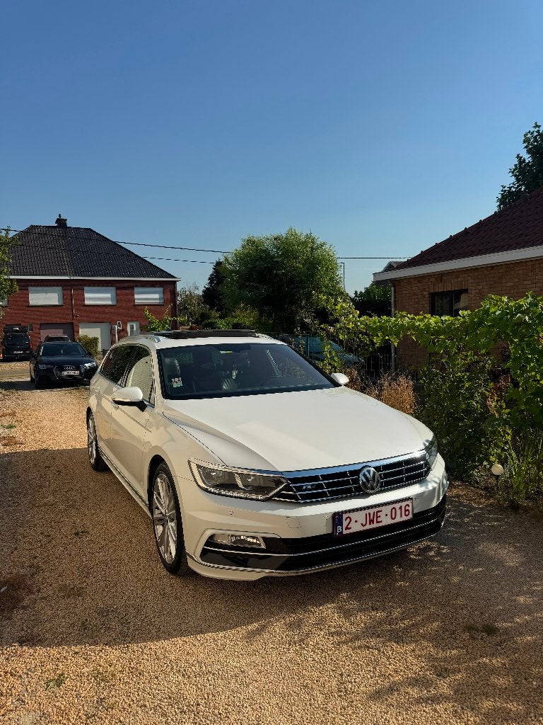 VW PASSAT R LİNE 2.0 LİTER, Autos, Cuir, Boîte manuelle, Entretenue par le concessionnaire, Noir
