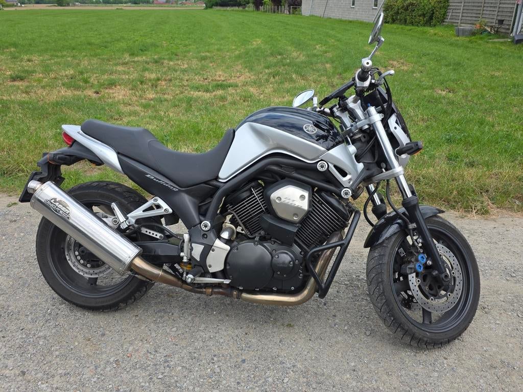 Bulldog 1100, Motos, Particulier