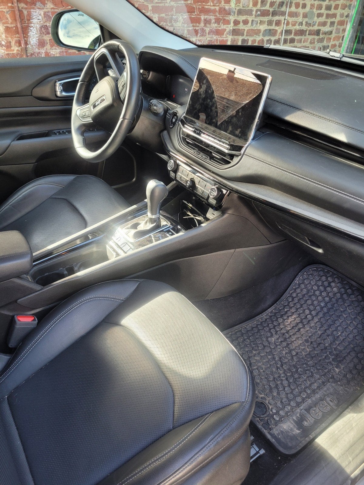 jeep compass hybride, Autos, Cuir, Achat, Euro 6, Carnet d'entretien