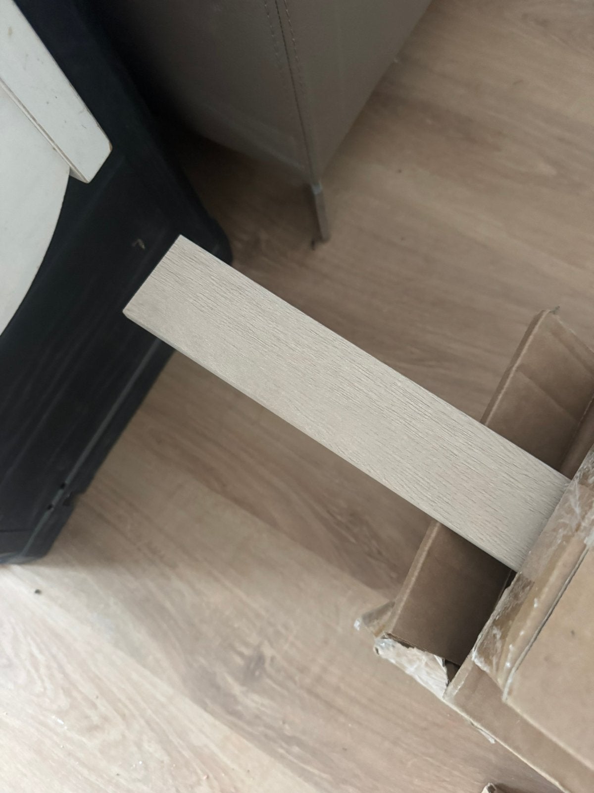Kunststof plinten 40 m per doos 1 euro per meter, Doe-het-zelf en Bouw, Ophalen, Nieuw, Kunststof, Plinten