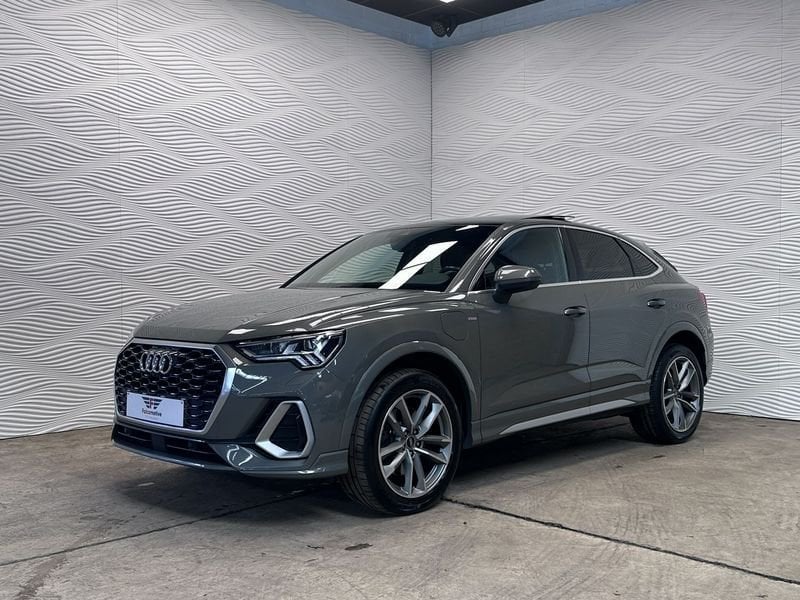 Audi Q3 Sportback 45 TFSIe*PHEV*S-TRONIC*S-LINE*360°CAM*ACC*, Auto's, Audi, 245 pk, Gebruikt, 5 zetels, 5 deurs
