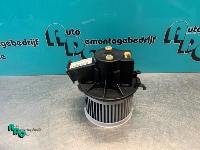 Moteur de ventilation chauffage d'un Ford KA (KA 08-), -, 3 mois de garantie, -, -