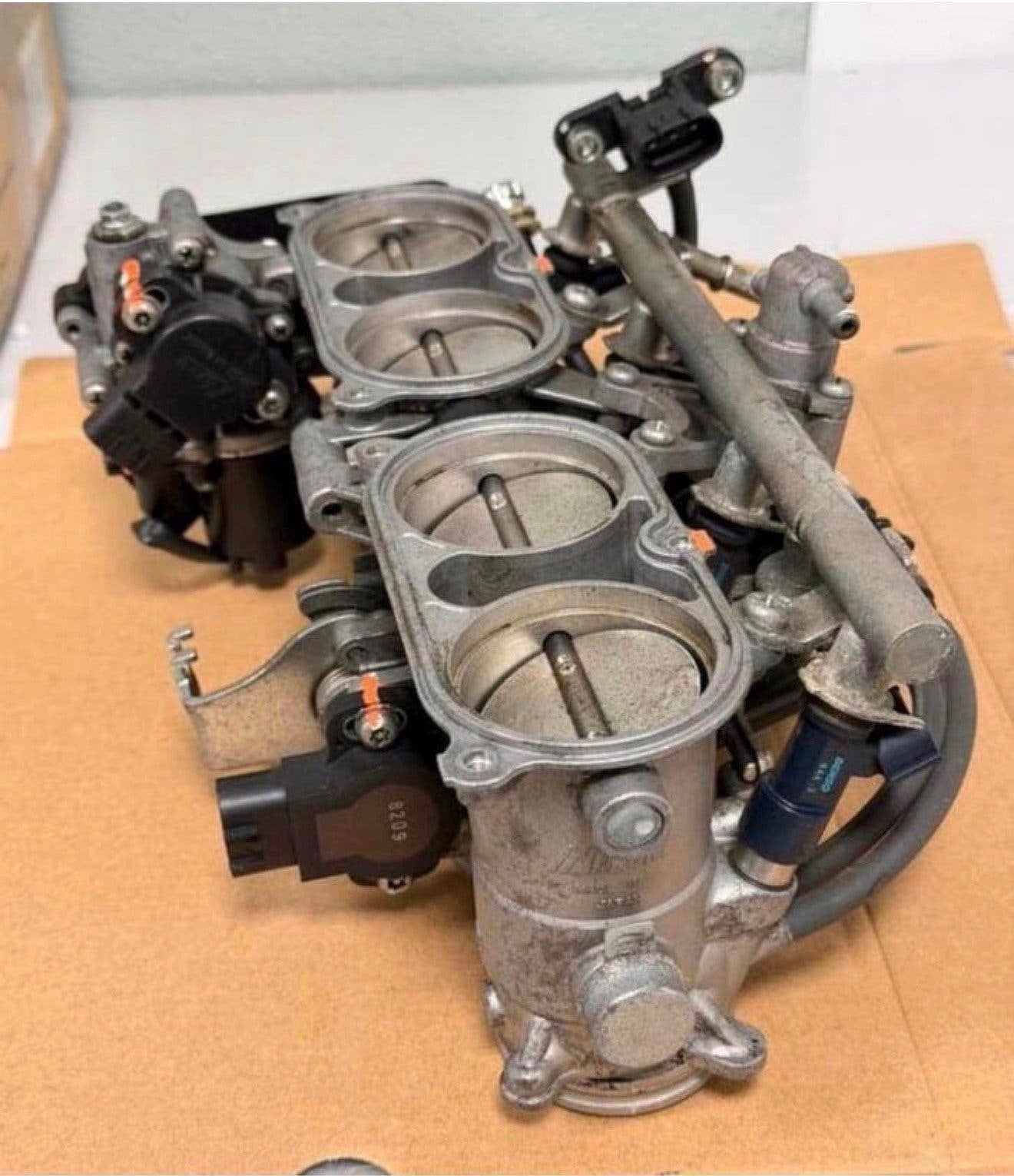 Boîtier d'accélérateur complet pour Yamaha YZF R1 2004-2006, Enlèvement ou Envoi, Utilisé
