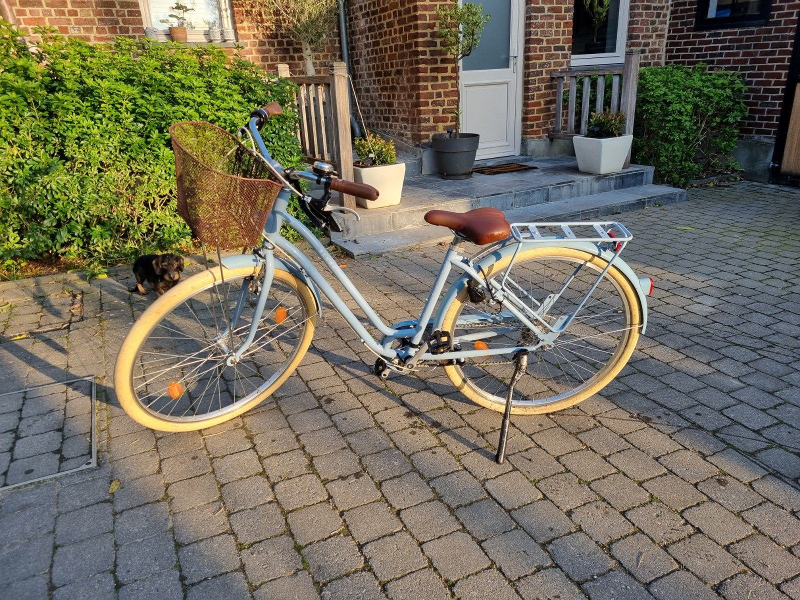 B'Twin Elops 520 (laag frame), Ophalen, Zo goed als nieuw, Velgrem, (Extra) lage instap
