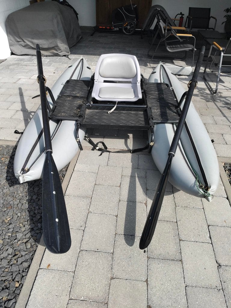 Pontonboot, Sports nautiques & Bateaux, Pêche à la ligne | Poissons prédateurs, Utilisé, Autres types, Enlèvement