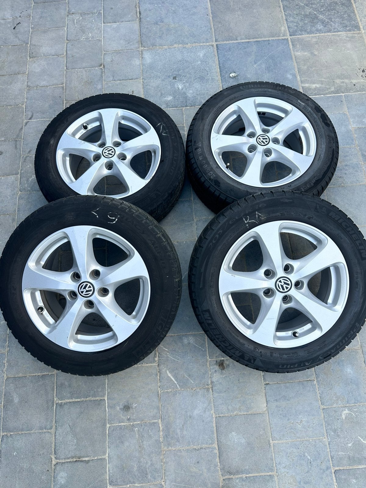 Volkswagen 5x112 16 inch winterbanden, Autos : Pièces & Accessoires, Pneus & Jantes, Pneus hiver, 16 pouces, Véhicule de tourisme