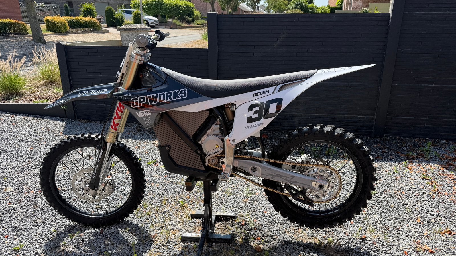 Stark varg 2024 met maar 11u, Vélos & Vélomoteurs, Mini Bikes, Midi Bikes & Pit Bikes, Comme neuf, Enlèvement