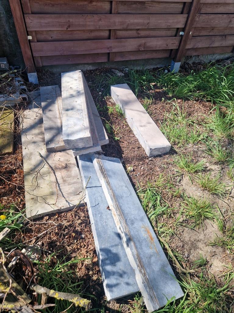 8 Arduinen dorpels, Ophalen