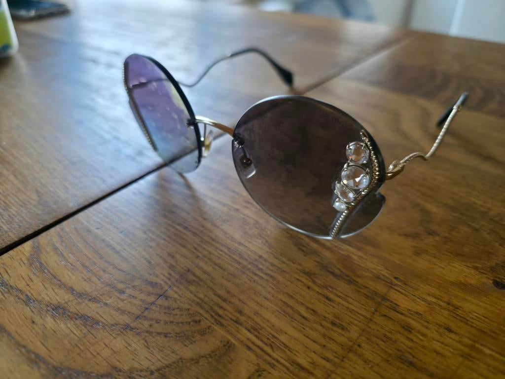 Miu Miu Sunglasses Women's SMU50X 05O-146 Pale Gold/Pink, Handtassen en Accessoires, Ophalen