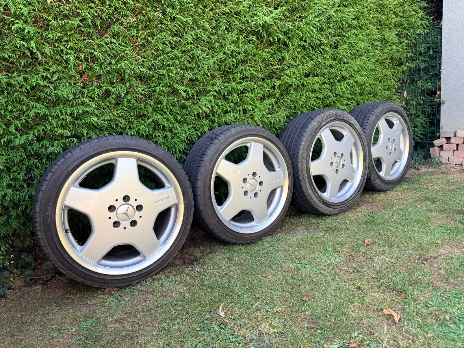 Jantes Mercedes AMG d’origine en 18’, Autos : Pièces & Accessoires, Pneus et Jantes, 245 mm, Enlèvement ou Envoi, Véhicule de tourisme