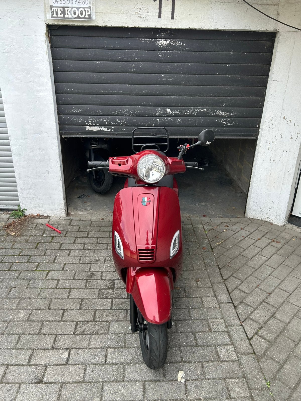 GTS Toscana A Klasse 2021, Fietsen en Brommers, Ophalen, Nieuw, Benzine, Vespa