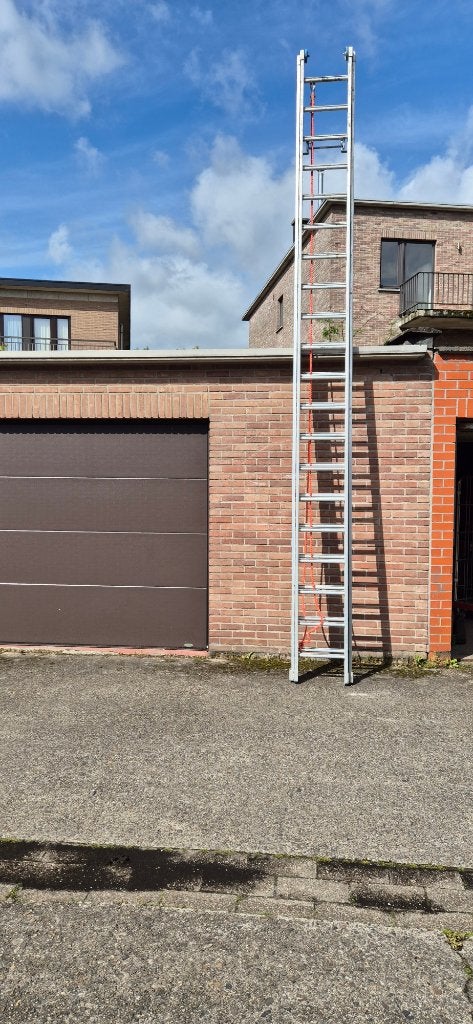 Schuifladder 2 X 5 meter, Doe-het-zelf en Bouw, Ladders en Trappen, Ophalen, Zo goed als nieuw, Ladder, 4 meter of meer