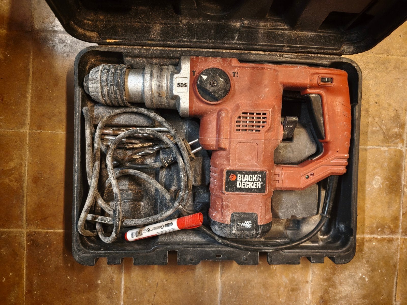 Marteau perforateur B&D, Bricolage & Construction, Enlèvement