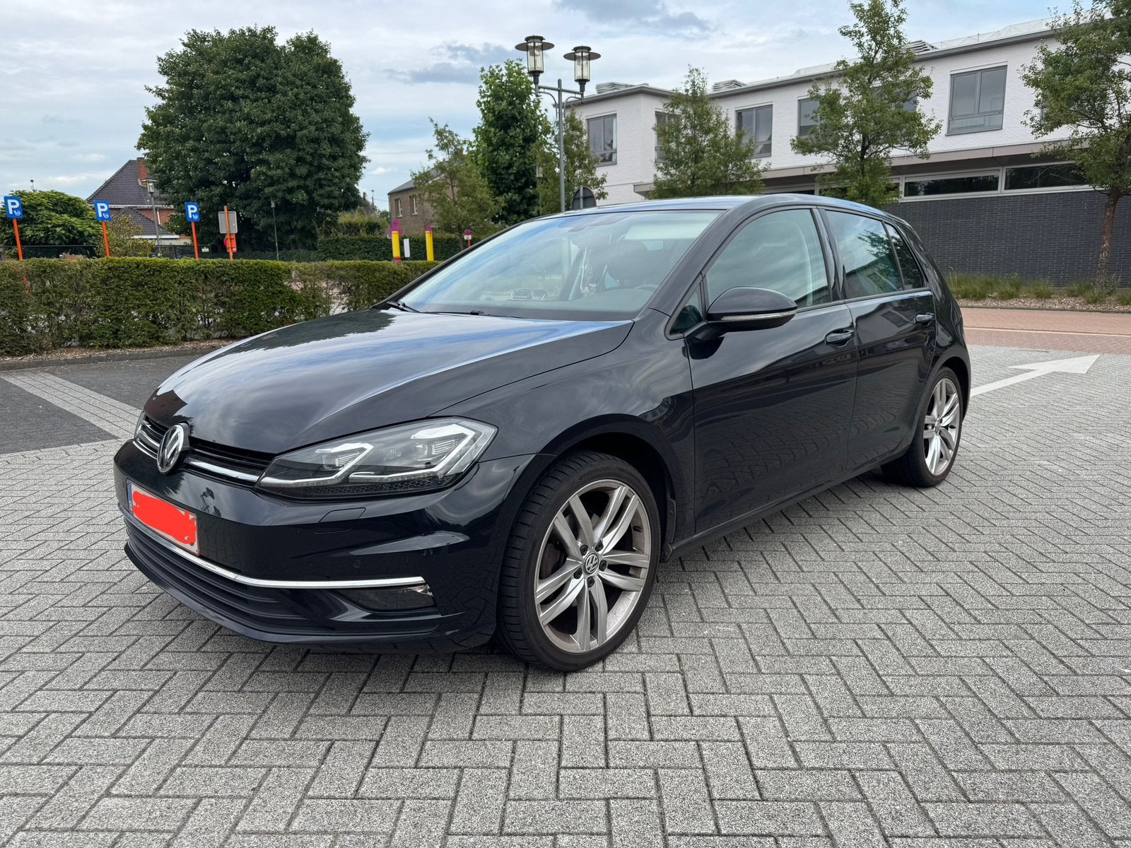 VOLKSWAGEN GOLF BENZINE 1.5 automaat 150PK, Auto's, Automaat, Alcantara, Zwart, 1500 cc