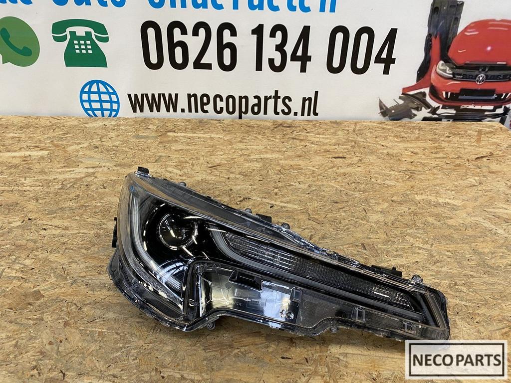 Toyota Corolla led koplamp rechts 81110-02S70 origineel, Gebruikt, -, -, Ophalen of Verzenden