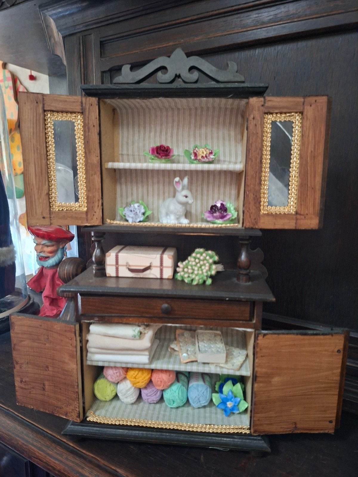 Armoire vintage petit modèle avec contenu, Enlèvement ou Envoi