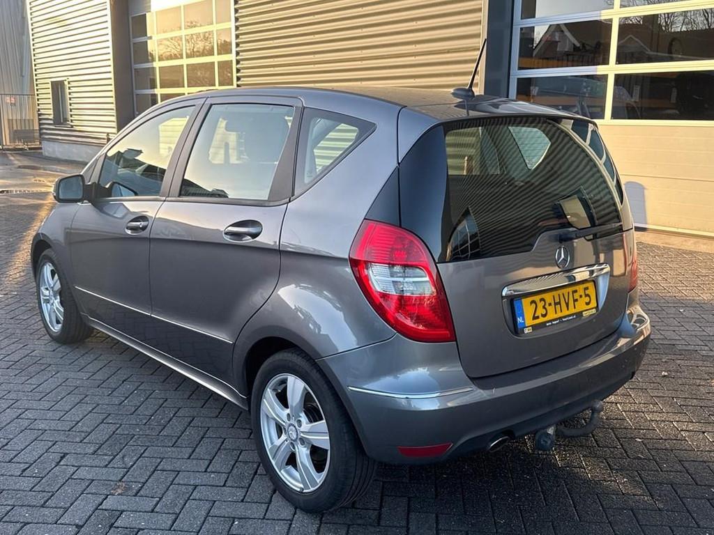 Mercedes-Benz A-klasse 150 Avantgarde, airco, trekhaak, Auto's, Mercedes-Benz, Voorwielaandrijving, Monovolume, 4 cilinders, 95 pk