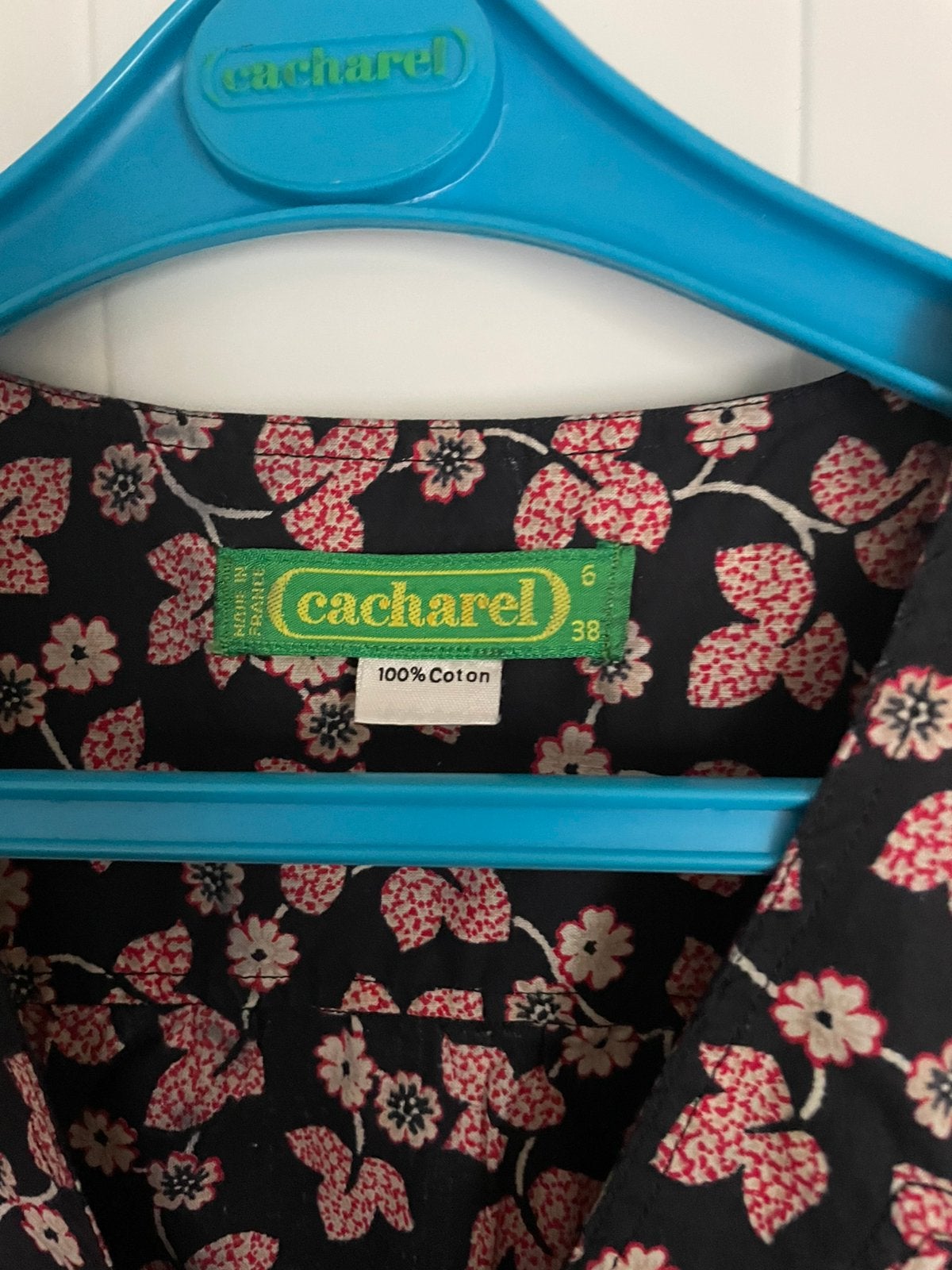 Blouse Cacharel met korte mouwen, Ophalen of Verzenden, Zo goed als nieuw, Maat 38/40 (M), Zwart