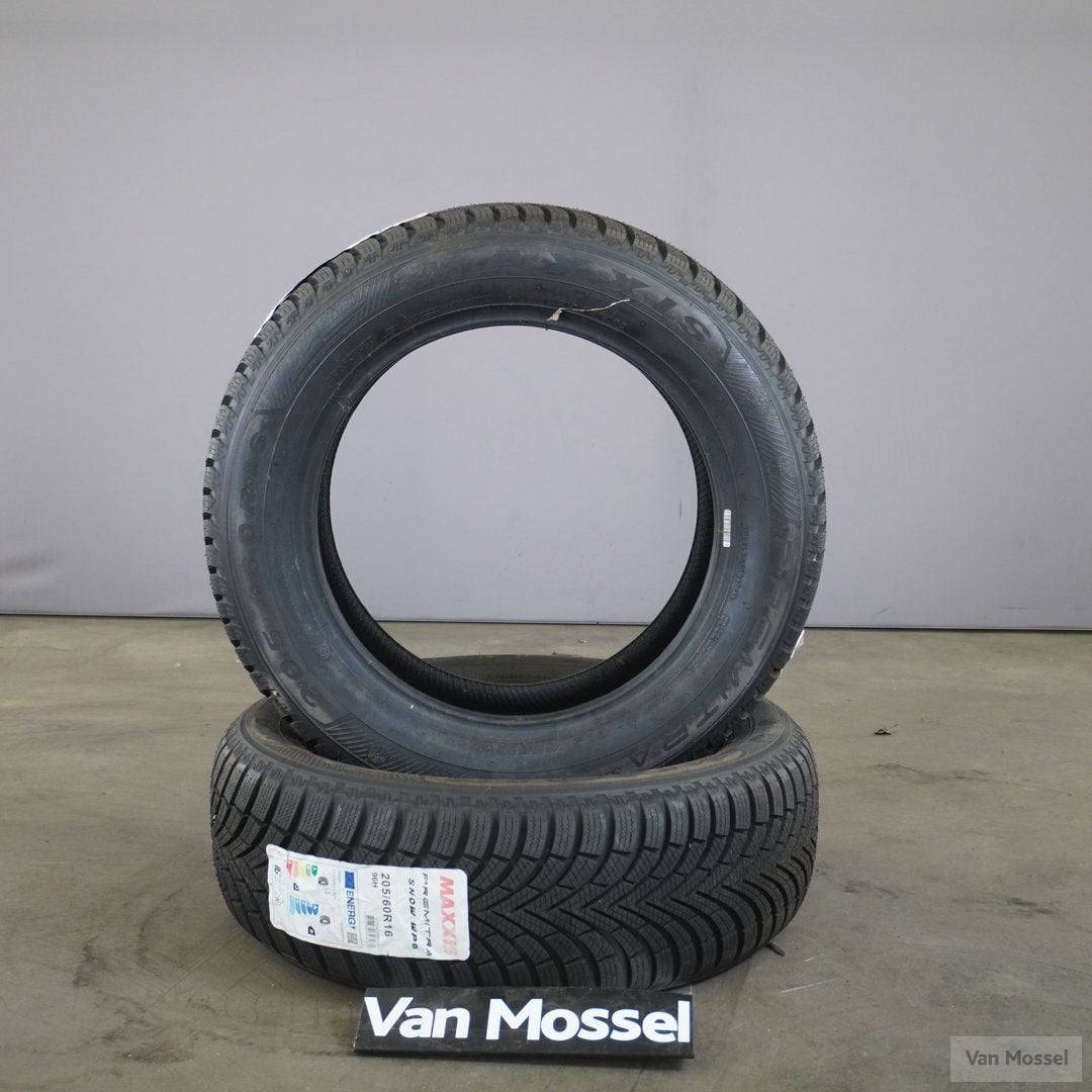 Maxxis Premitra Snowwp6 winterband 205/60/R16, Auto-onderdelen, Banden en Velgen, Gebruikt, -, Band(en), -