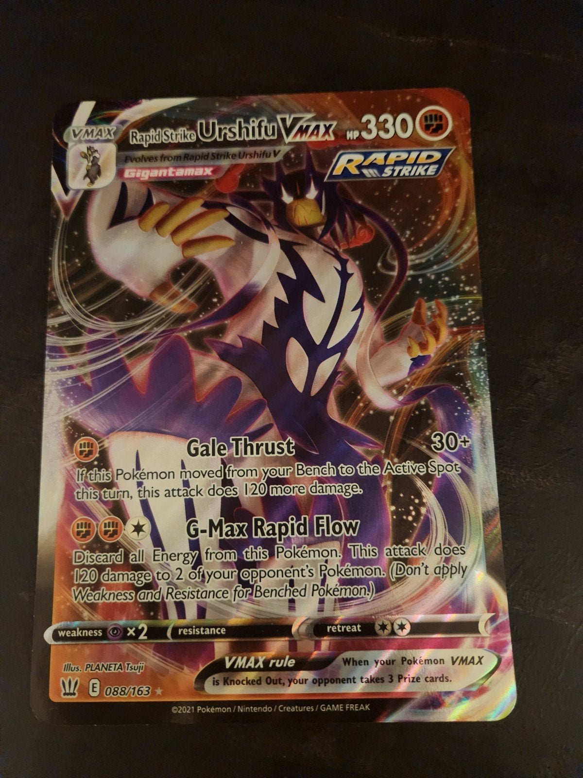 Grande carte Pokémon — Rapid Strike Urshifu VMAX — 330 HPKen, Enlèvement ou Envoi, Comme neuf, Cartes en vrac, Foil