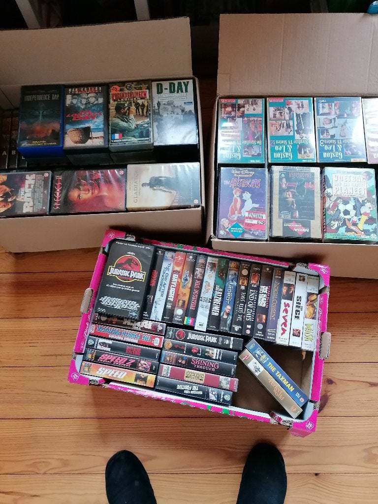 vhs. Groot lot videobanden  +- 300 stuks, Néerlandais, Comme neuf, Autres genres, Enlèvement