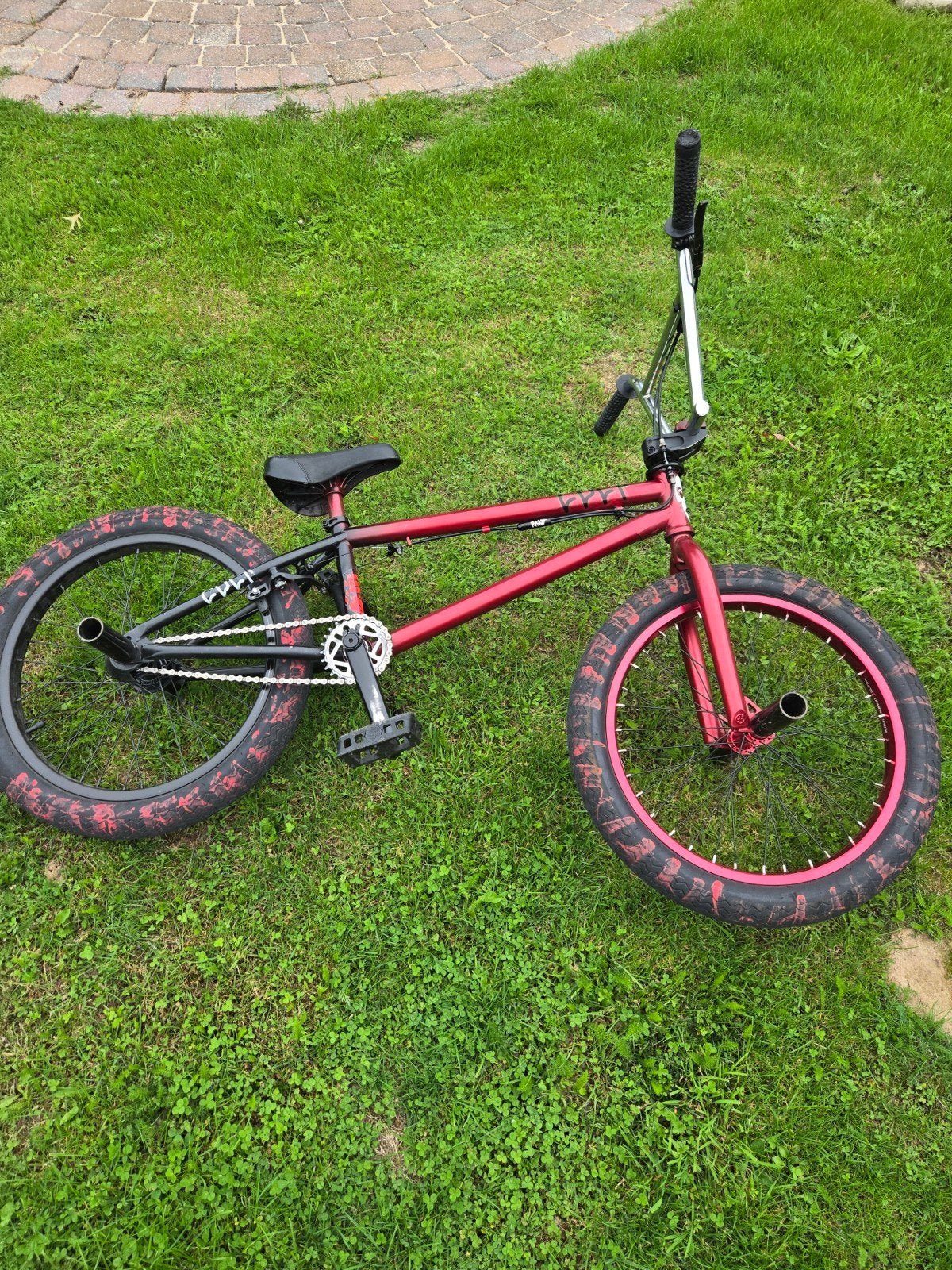 The Bmx custom, Vélos & Vélomoteurs, Enlèvement ou Envoi, Guidon à 360°, Acier, Comme neuf