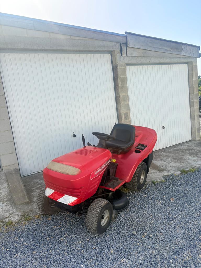 Tracteur, tondeuse, Jardin & Terrasse, Tondeuses autoportées, Enlèvement ou Envoi, Comme neuf, Bac de ramassage