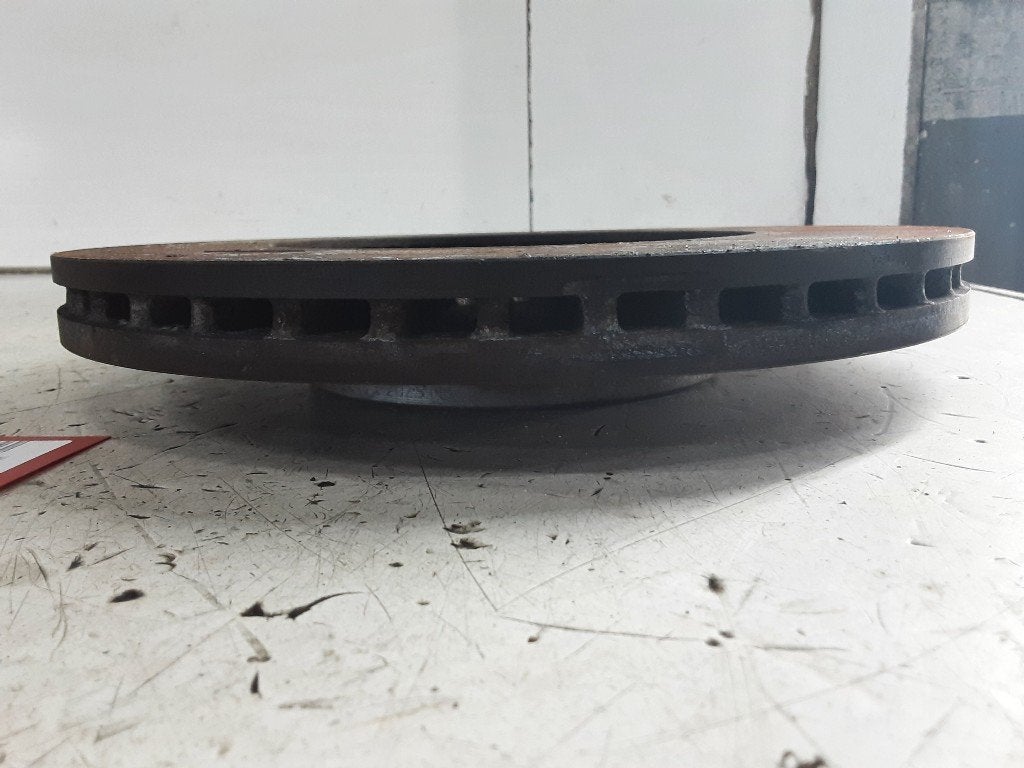FREIN DISQUE AVANT Volkswagen Golf VIII (CD1) (01-2019/-), Autos : Pièces & Accessoires, Freins & Transmission, Volkswagen, Utilisé