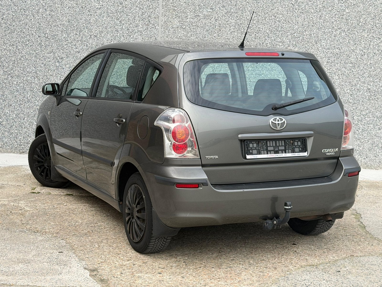 Toyota Corolla Verso 1.8 Essence 7 places AUTOMATIQUE, Argent ou Gris, Achat, Entreprise, 5 portes