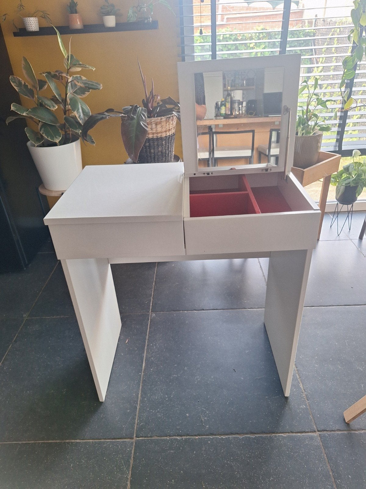 Make-up tafel Ikea, Ophalen