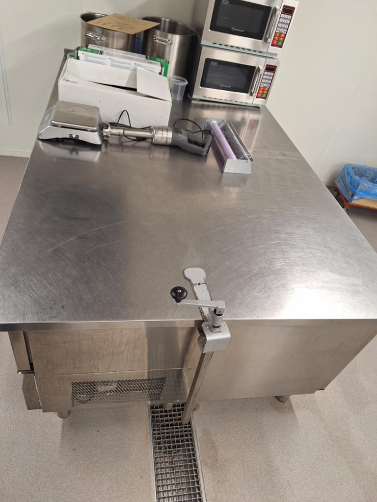 Tafel - eiland met koeling, Ophalen