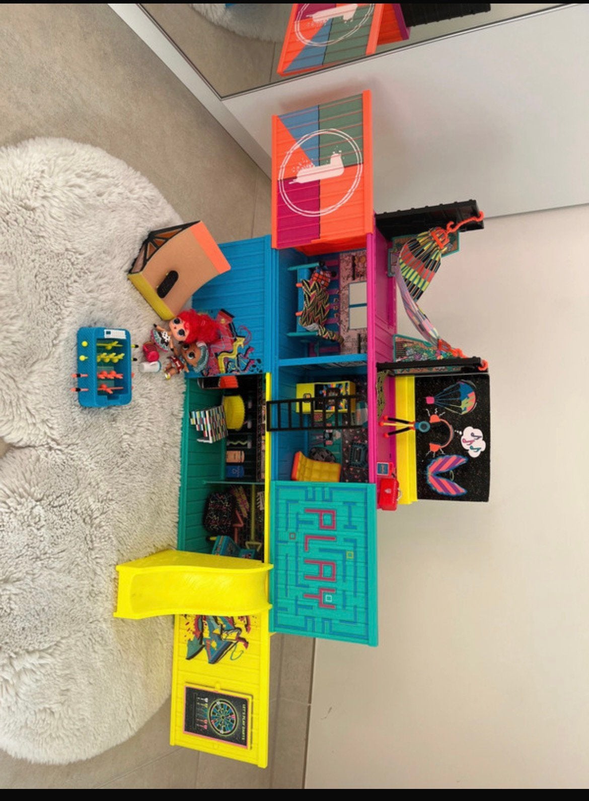LOL suprise clubhouse, Kinderen en Baby's, Ophalen of Verzenden, Zo goed als nieuw, Accessoires