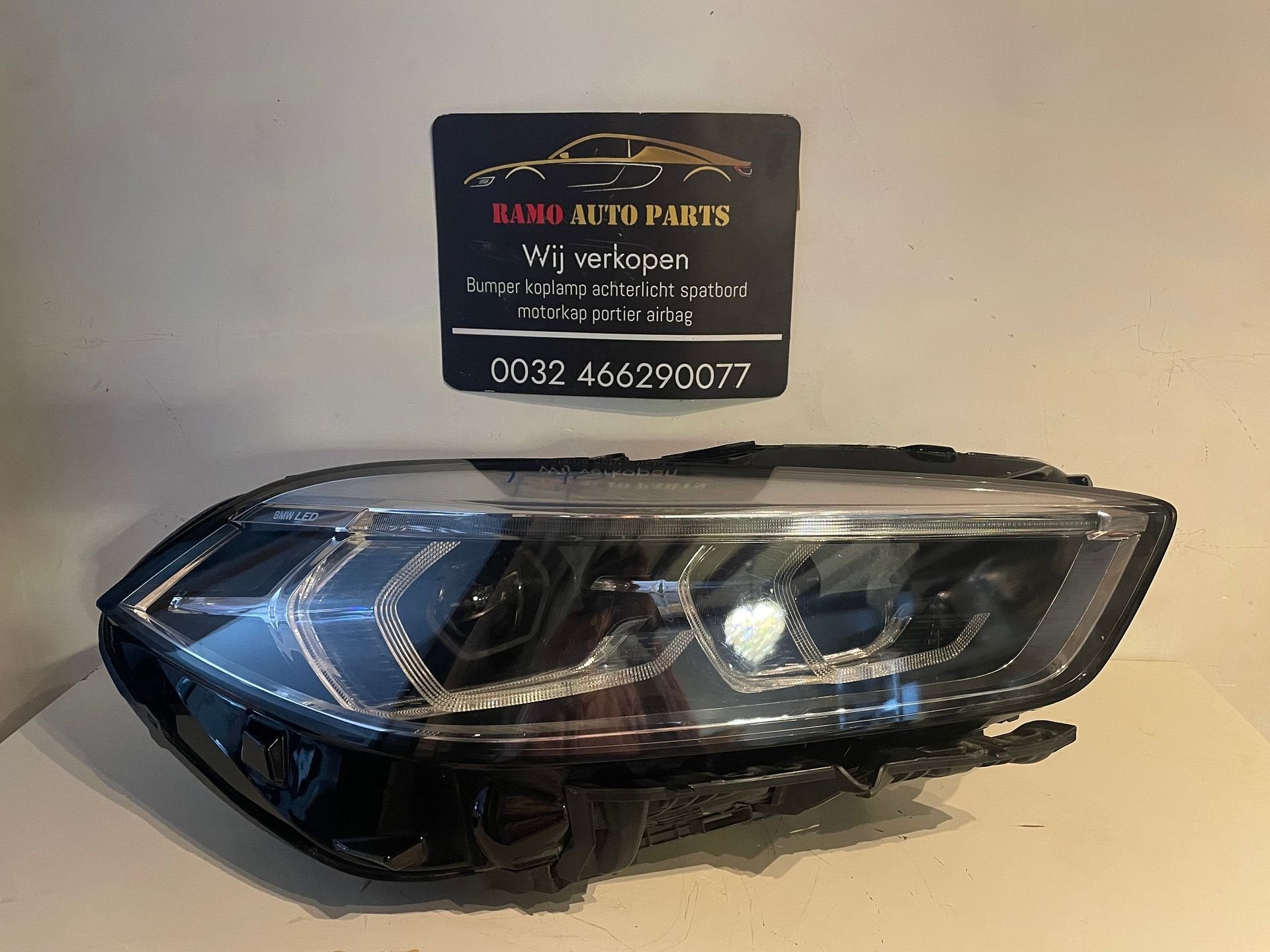 KOPLAMP BMW 1 SERIE F40 VOLL LED LINKS ORIGINEEL 63119482808, Gebruikt, -, -, Ophalen of Verzenden