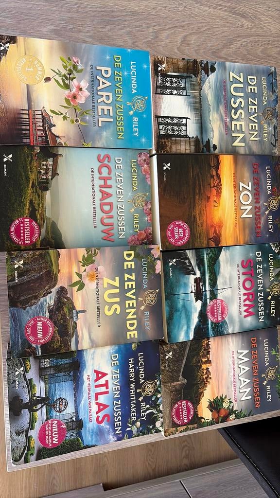 Serie zeven zussen en atlas, Boeken, Ophalen, Zo goed als nieuw