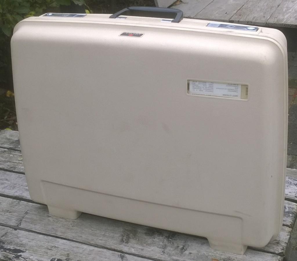 Koffer Delsey (57 x 44 x 18 cm), Handtassen en Accessoires, Koffers, 50 tot 60 cm, Hard kunststof, Slot, Ophalen of Verzenden