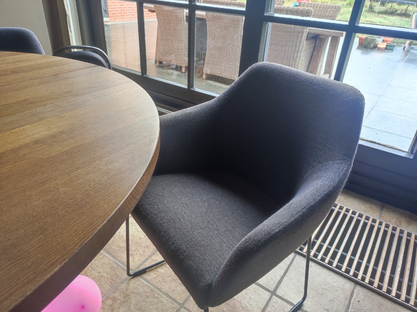 Ronde tafel 150doorsnee+4 stoelen, Huis en Inrichting, Ophalen, Eikenhout, 150 tot 200 cm, Rond