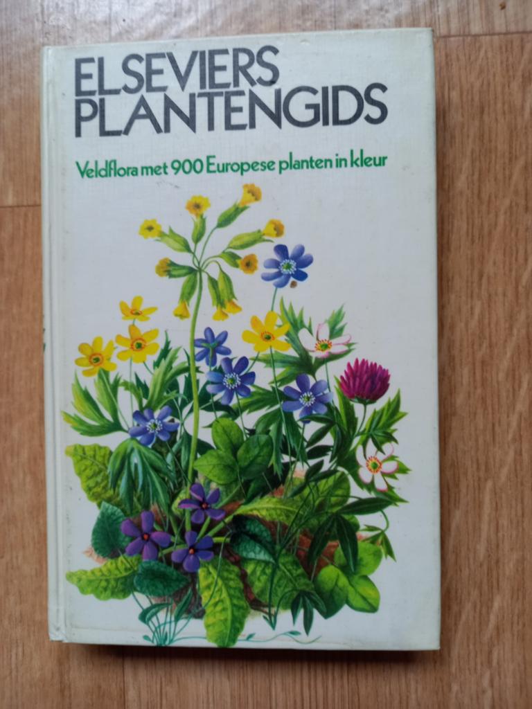 ELSEVIER PLANTENGIDS > 900 EUROPESE PLANTEN, Boeken, Natuur, Ophalen of Verzenden